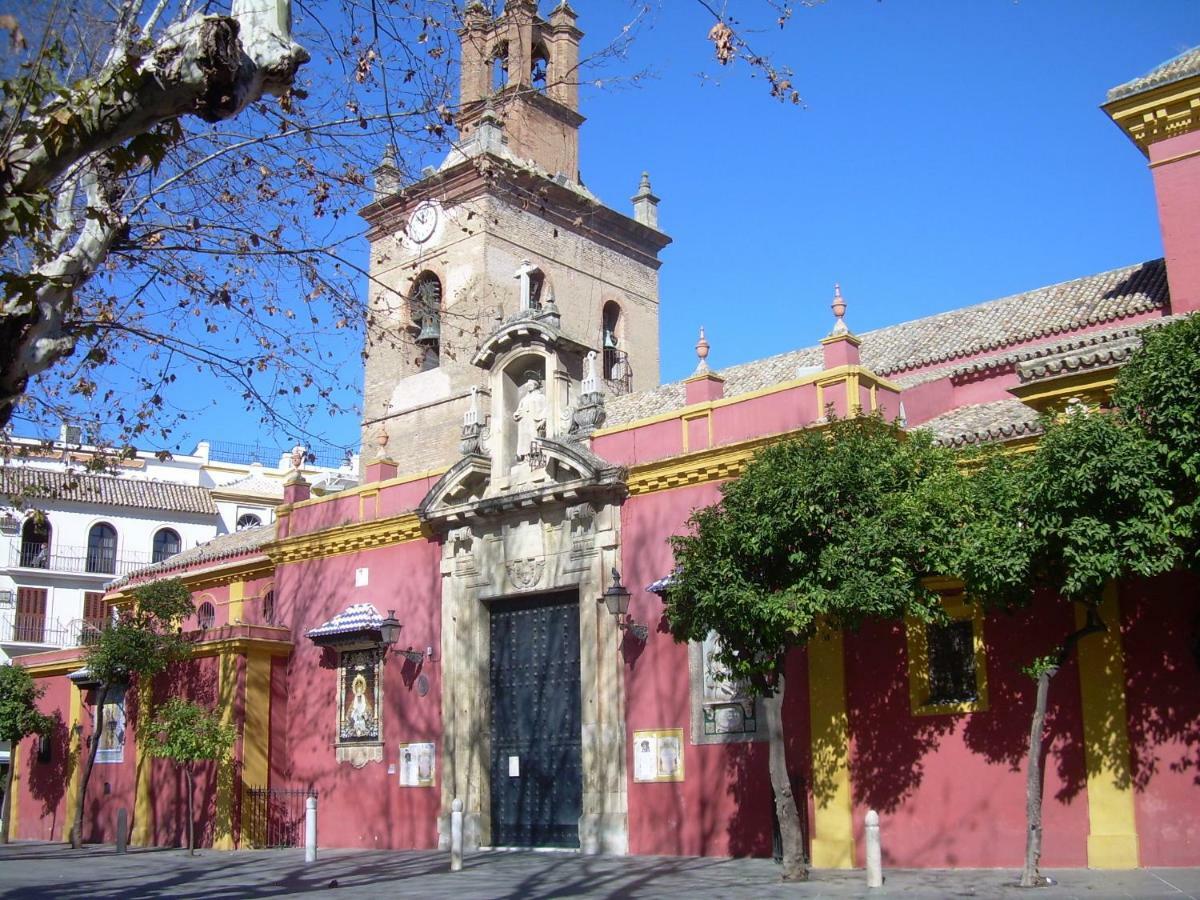 Medina Apartment And Parking Historical Center إشبيلية المظهر الخارجي الصورة